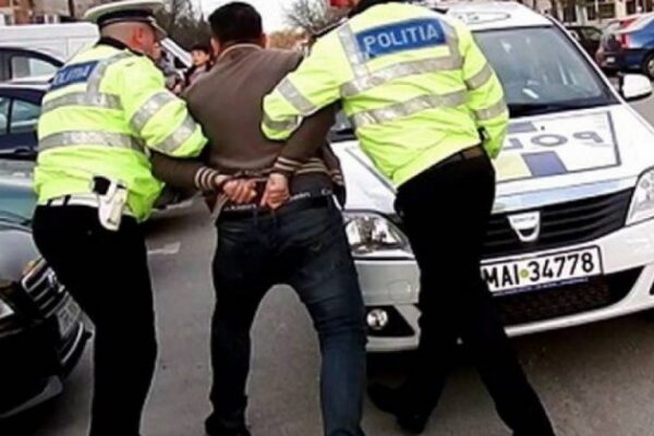 UPDATE: Încă un bărbat a fost reținut, în cazul polițistului înjunghiat de la Lupeni