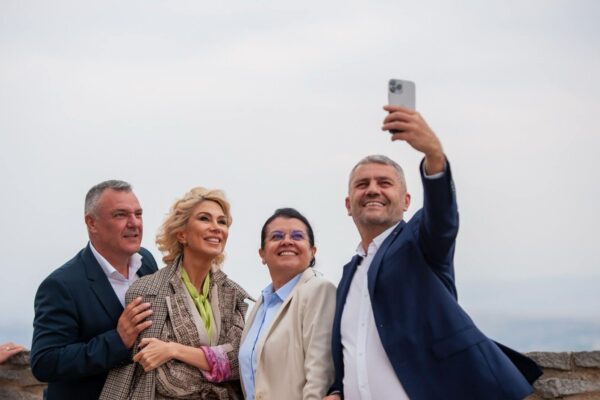 Războiul declarațiilor din PNL Hunedoara continuă: „… lider catastrofal cu prestații politice jalnice”