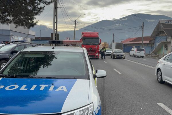Deva: Tânăr depistat în trafic fără permis de conducere, reținut de polițiști